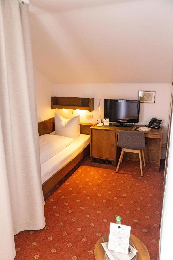 Hotel Lindenhof Hubmersberg Pommelsbrunn Extérieur photo